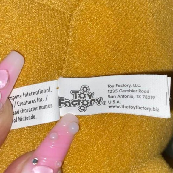 Large 18" Pokemon Eevee Toy Factory 2020 - Picture 12 of 15